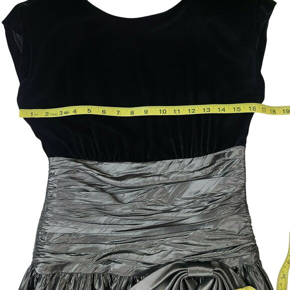 Patty O'Neil Vintage Party Dress 5 6 Black Gray Velvet Prom Formal Ruched Waist - Picture 3 of 8